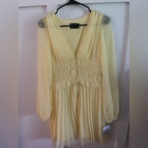 Yellow dress. Size 2